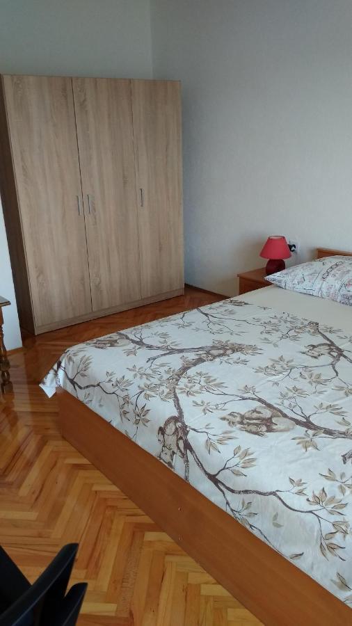 Apartment For 6 In Makarska Centar Extérieur photo