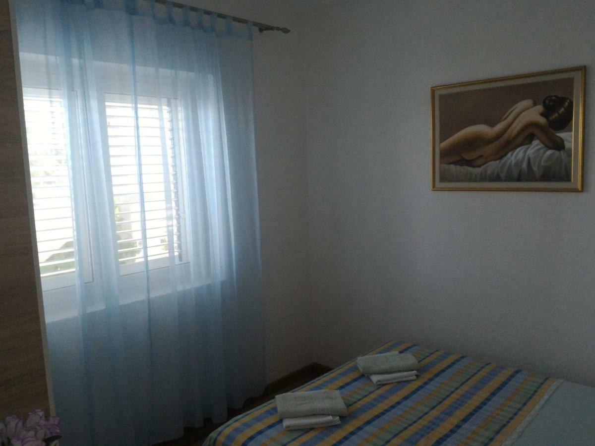 Apartment For 6 In Makarska Centar Extérieur photo