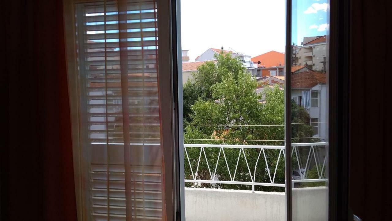 Apartment For 6 In Makarska Centar Extérieur photo